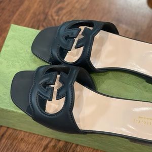 Like new Gucci sandals